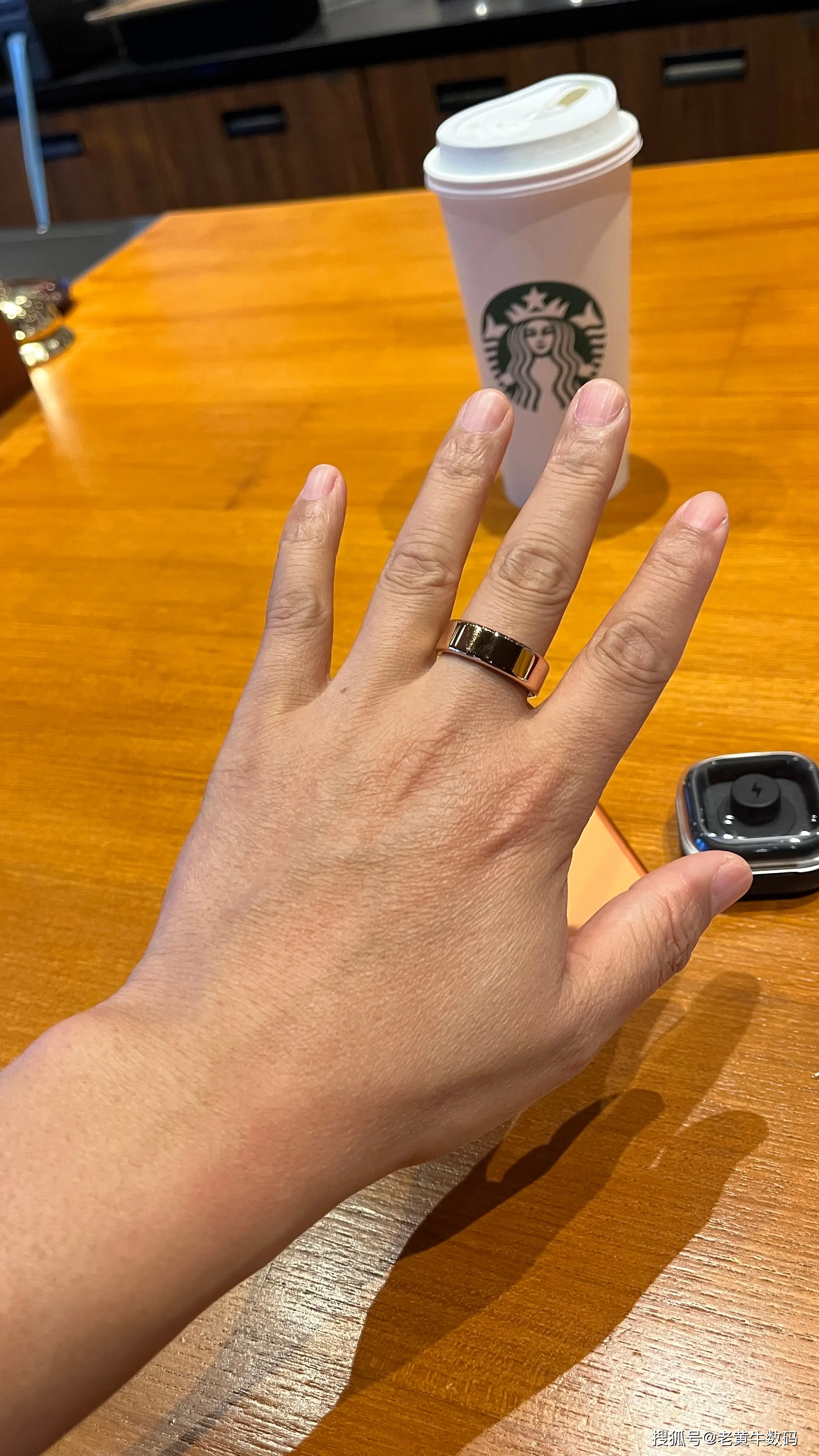 Smart health monitoring ring